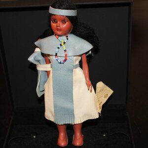 VTG Carlson Dolls Native American "Seneca Princess" Indian Heritage Doll A806